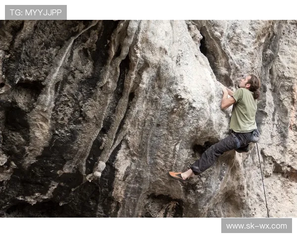 广州攀岩队在极限运动嘉年华中的个人能力表现全景点评与分析